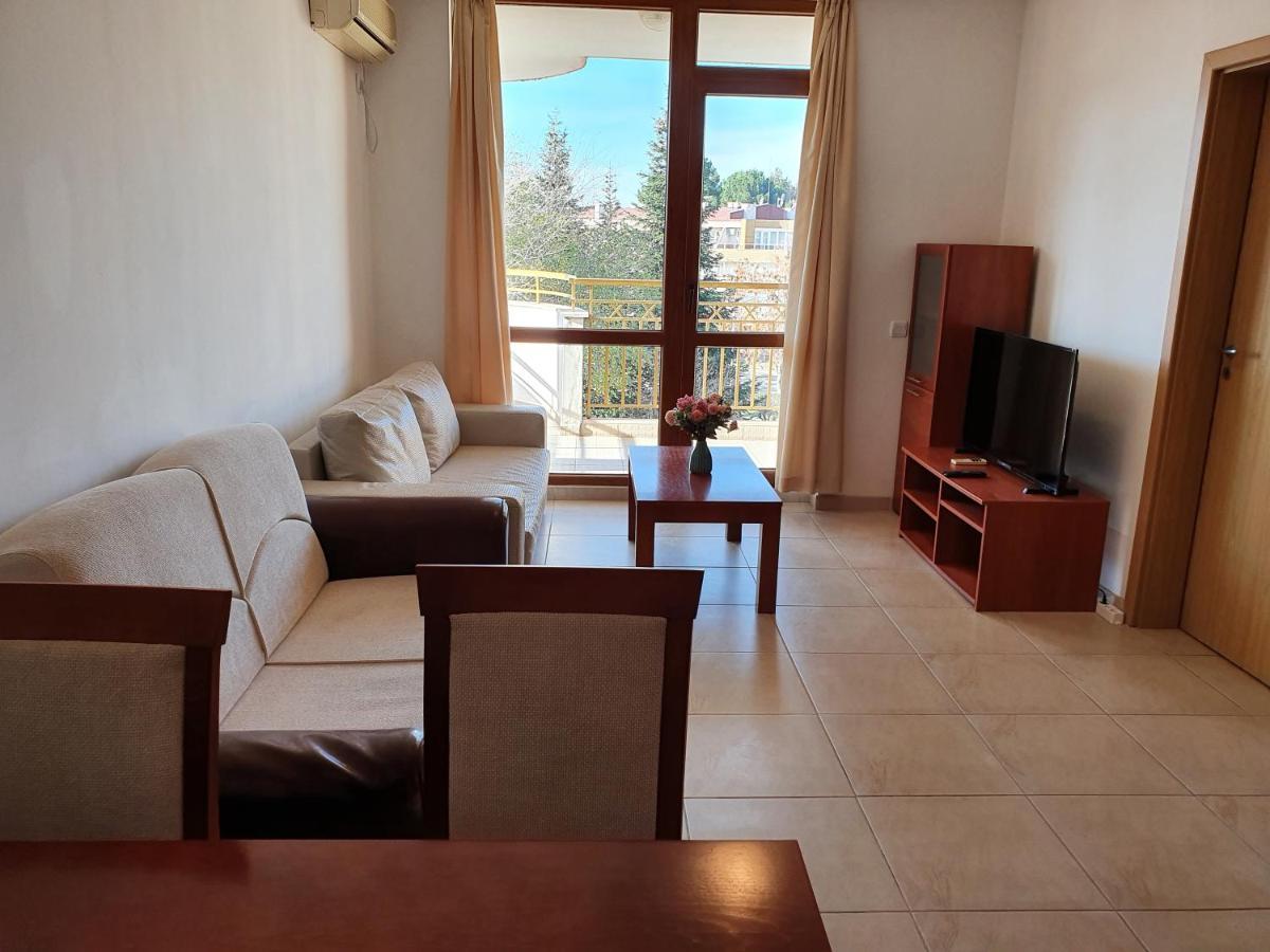 Apartment Ashton Hall - Sonnenstrand - Ost Sunny Beach Eksteriør billede